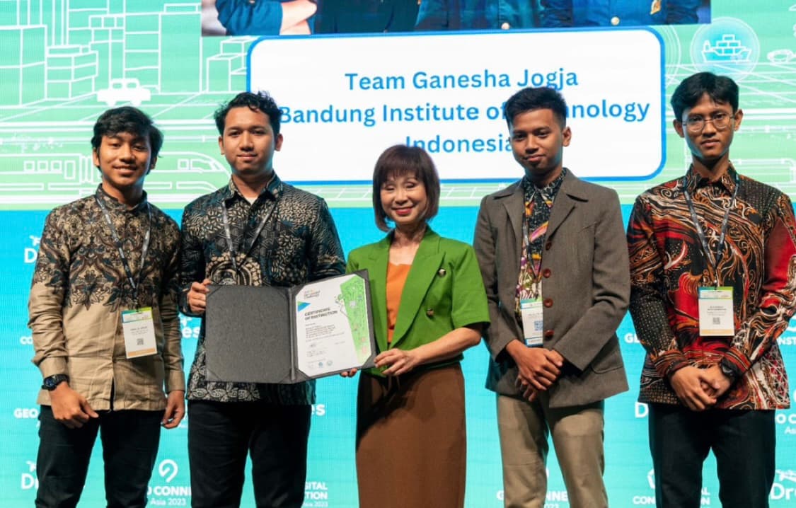 ASRI team at the ASEAN Geospatial Challenge 2023 in Singapore