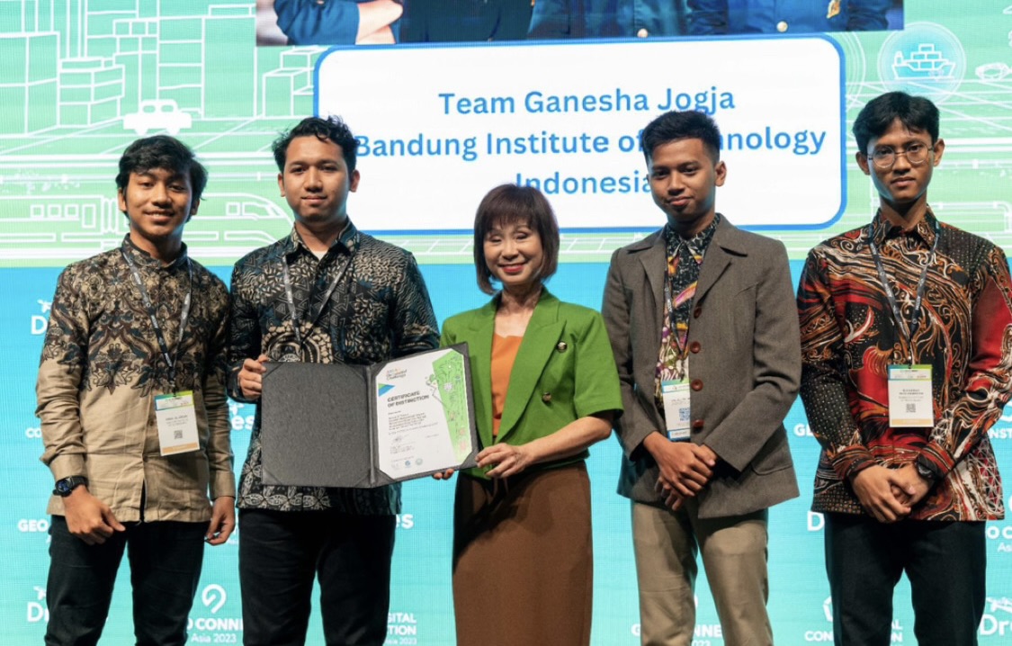 ASRI team at the ASEAN Geospatial Challenge 2023 in Singapore